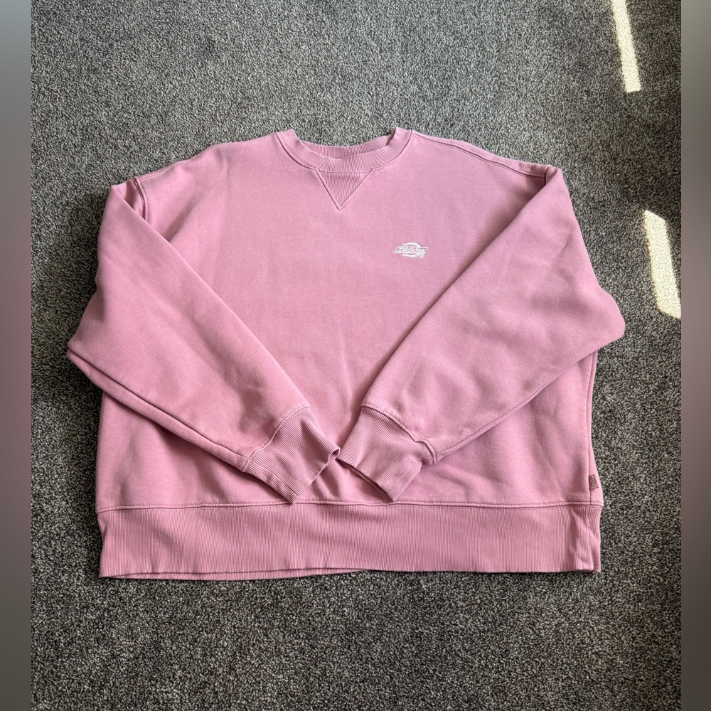 oversized dickies crewneck sweatshirt